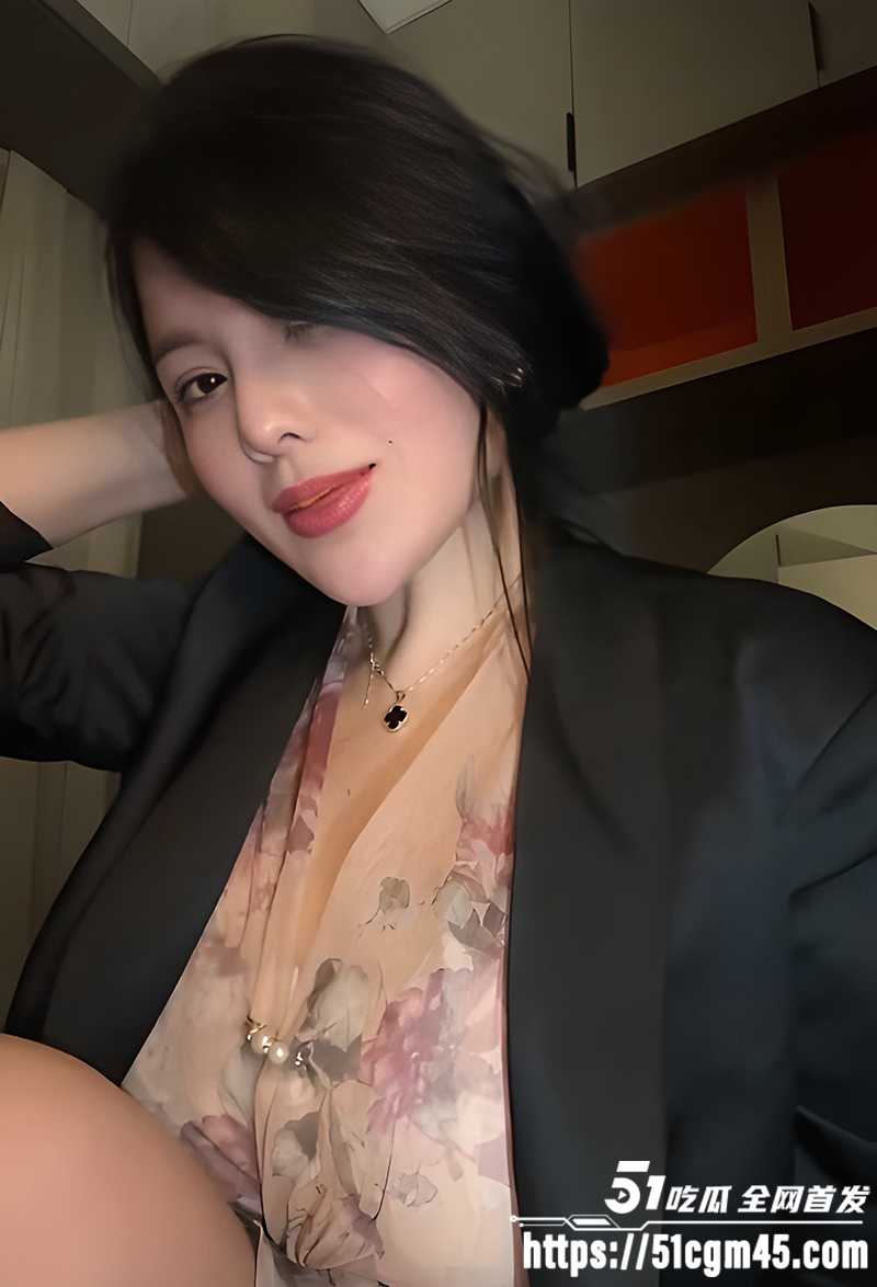 网红美熟女 姚夫人 1V1裸聊自慰录屏 露脸揉奶怼穴 淫液泛滥骚爆