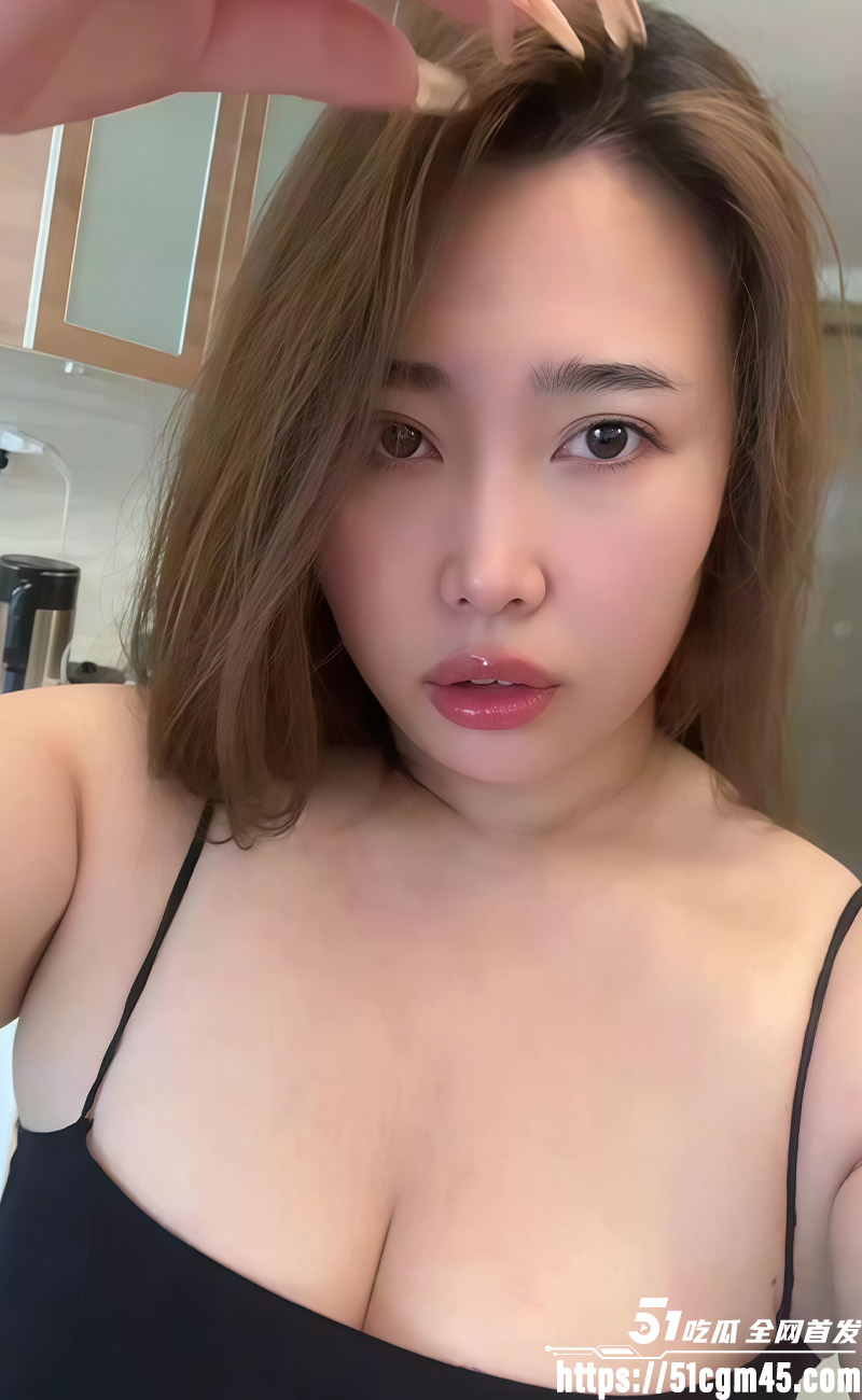 抖音丰满少妇 定制合集 硕乳肥臀狂飙春色 揉奶搓穴后入蜜穴堪称炮架！