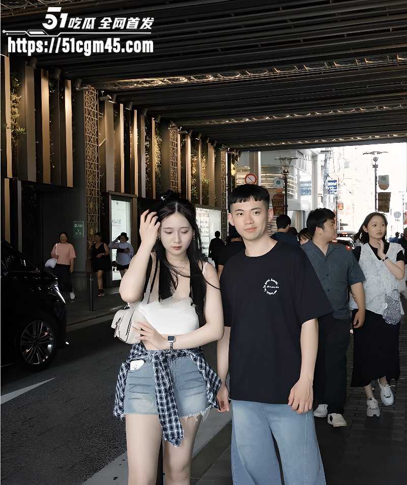 高颜值小网美 被渣男前男友泄密 深喉口交反差爆表 后入爆操骚叫又浪又好听！