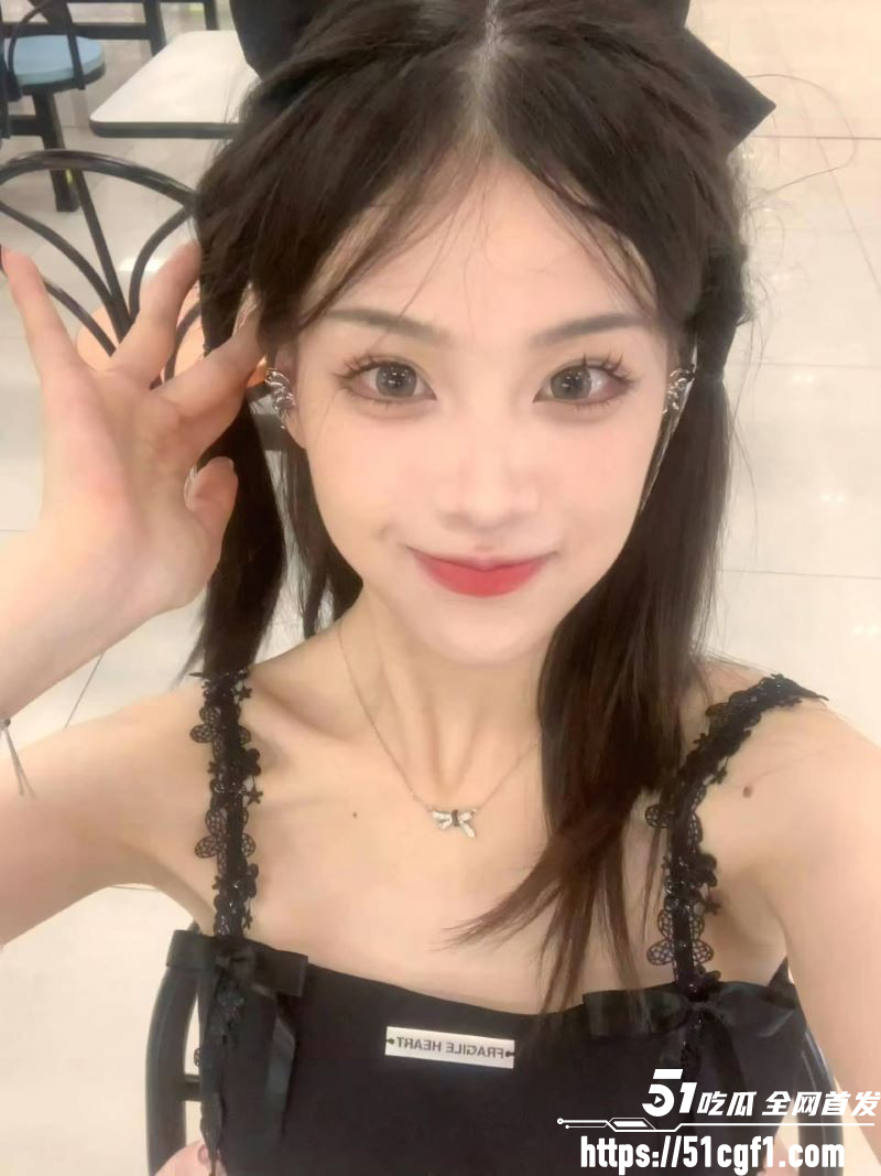 合资肉偿租房超值 清纯美女用身体当租金 和房东肉偿交易 技术熟练又骚浪！