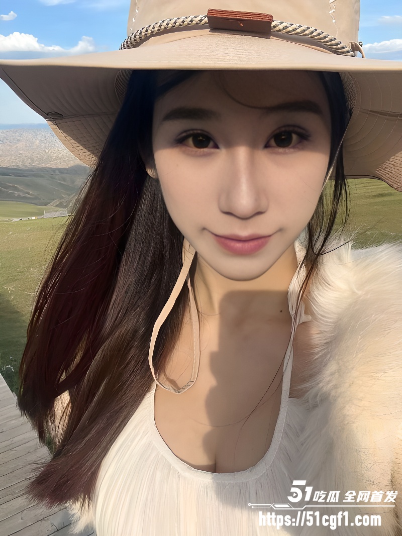 巨乳模特性爱视频 被前任曝光 玉足玩屌淫荡风骚 主动撅臀被爆操 淫叫声超诱人！
