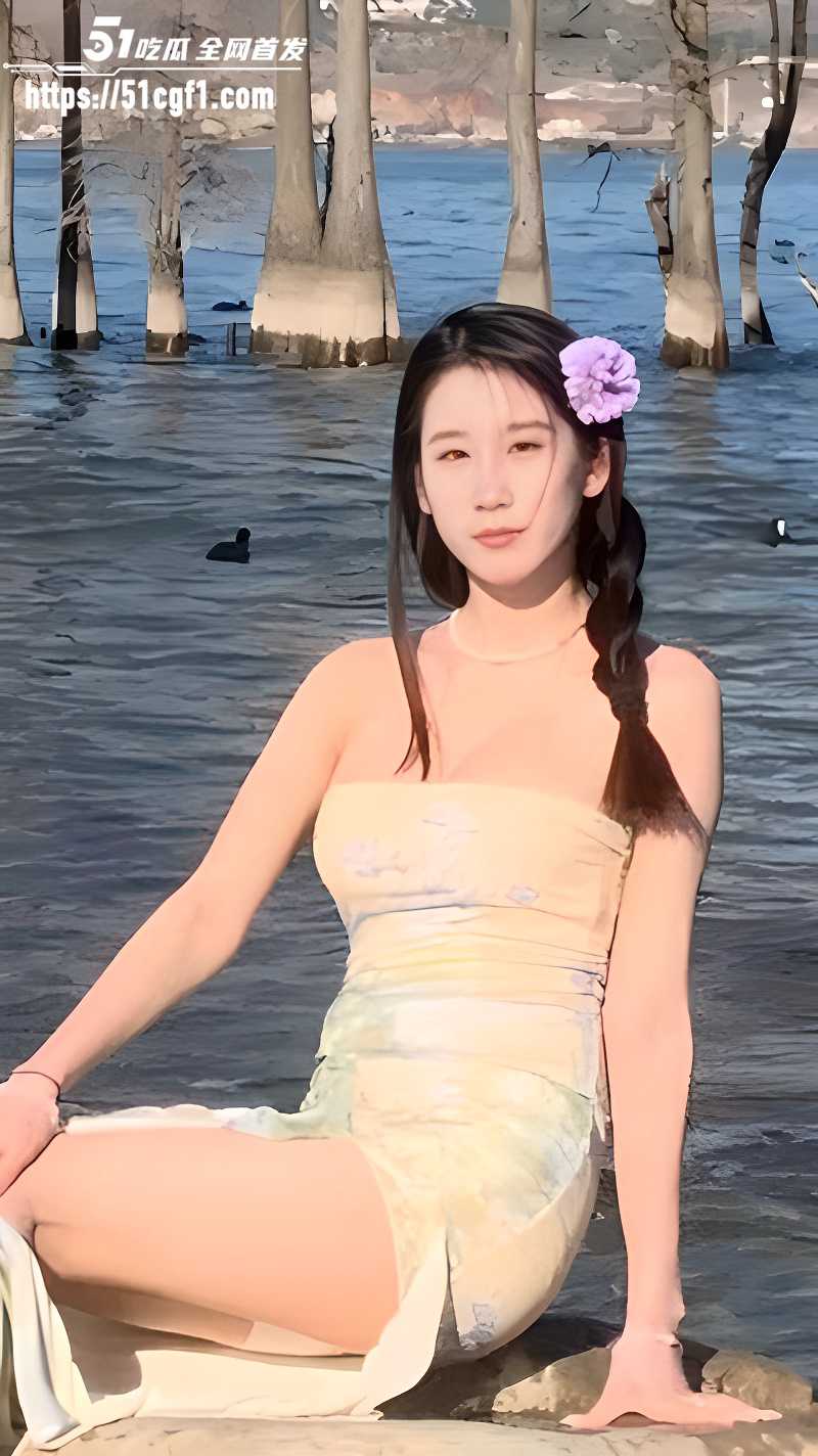 巨乳模特性爱视频 被前任曝光 玉足玩屌淫荡风骚 主动撅臀被爆操 淫叫声超诱人！
