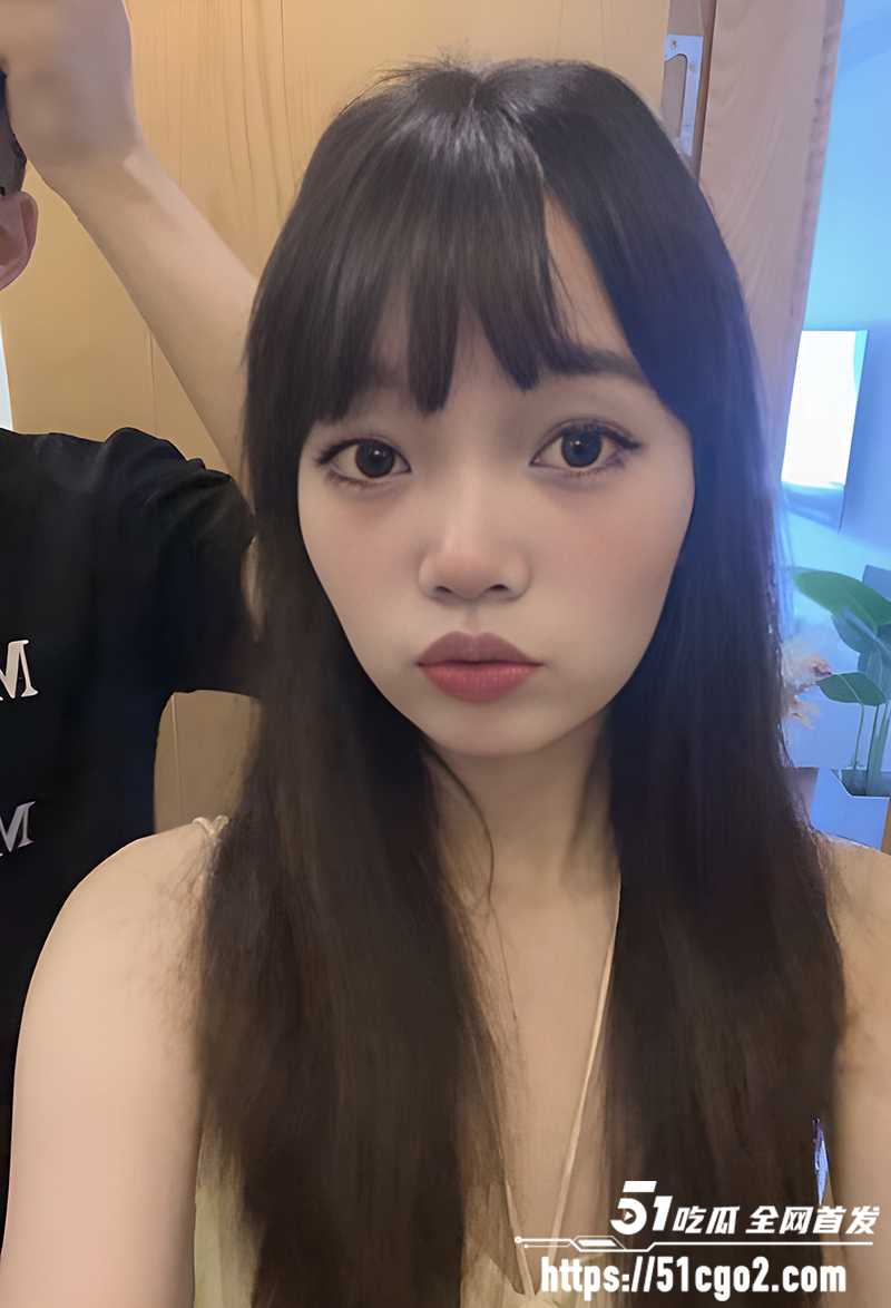 温州可爱少女 马文茵 当精盆被无套狠操 真空爬山遭扒光玩弄 乖巧淫媚堪称极品！ 