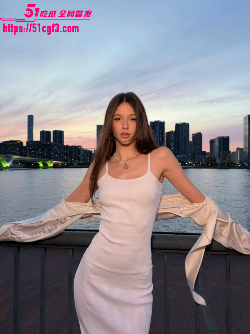 日本球星 中村敬斗 意大利女友 samanthafrison 真实身份竟是网黄 粉丝狂喊心疼求分手！